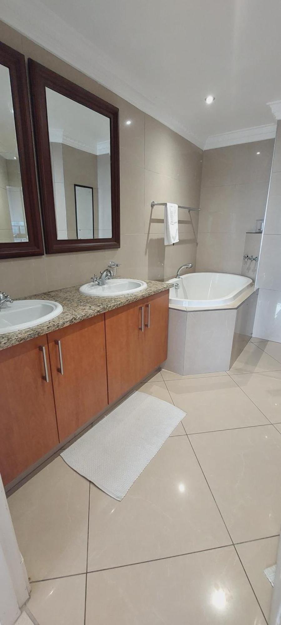 Luxurious Beach Apartment - The Sails Durban Kültér fotó